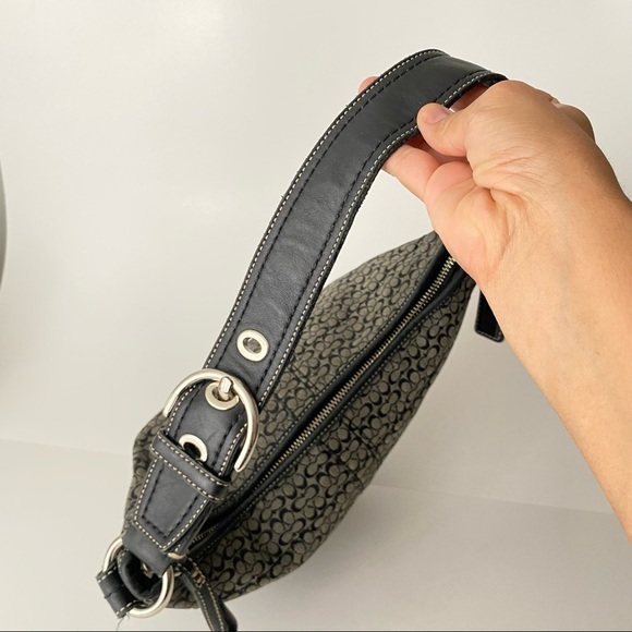 Coach - Picture 3 of 10